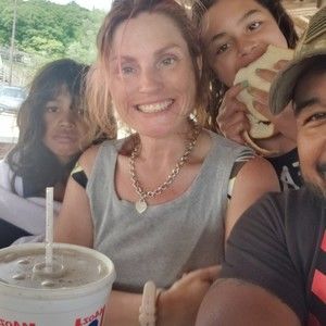 Meet your Posher, Holly